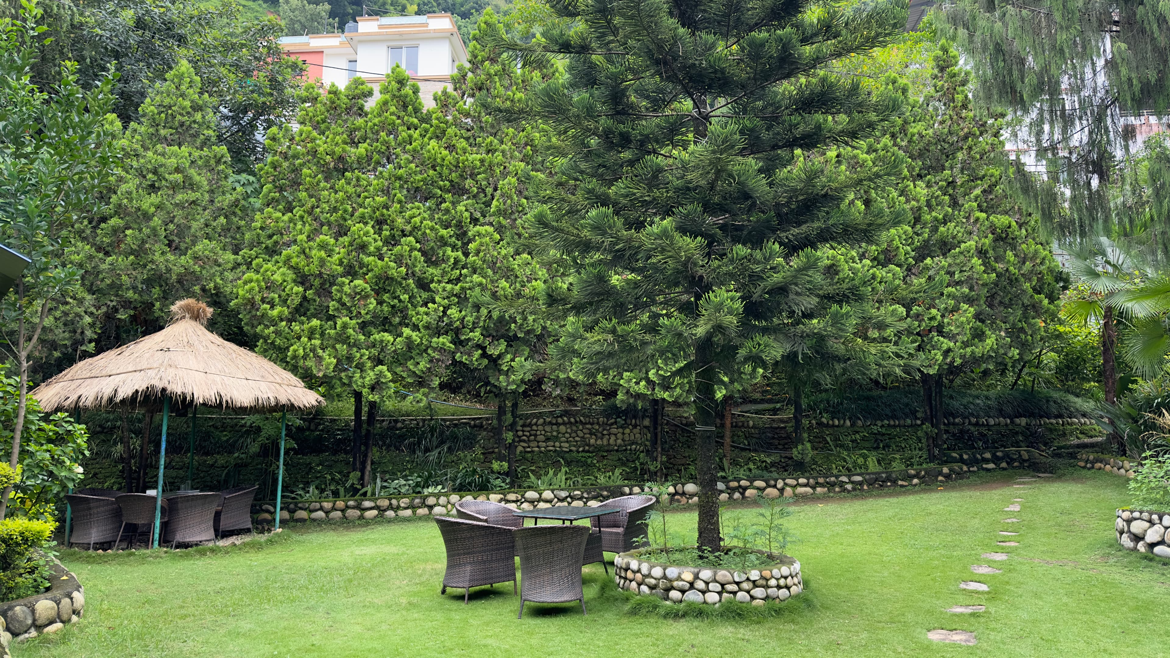 himalayan-yoga-and-ayurveda-retreat-yoga-in-nepal-gallery-image-11