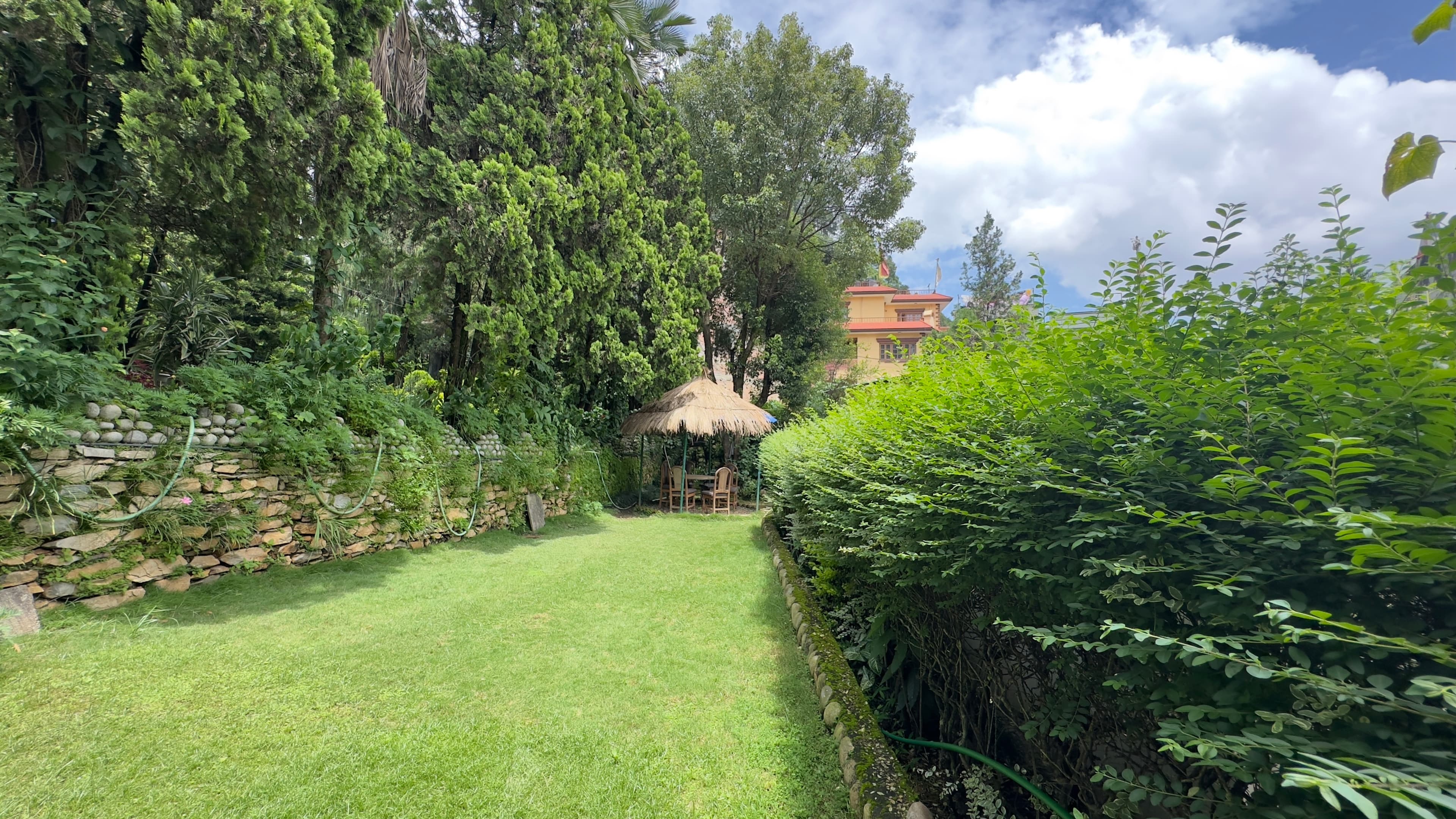 himalayan-yoga-and-ayurveda-retreat-yoga-in-nepal-gallery-image-13