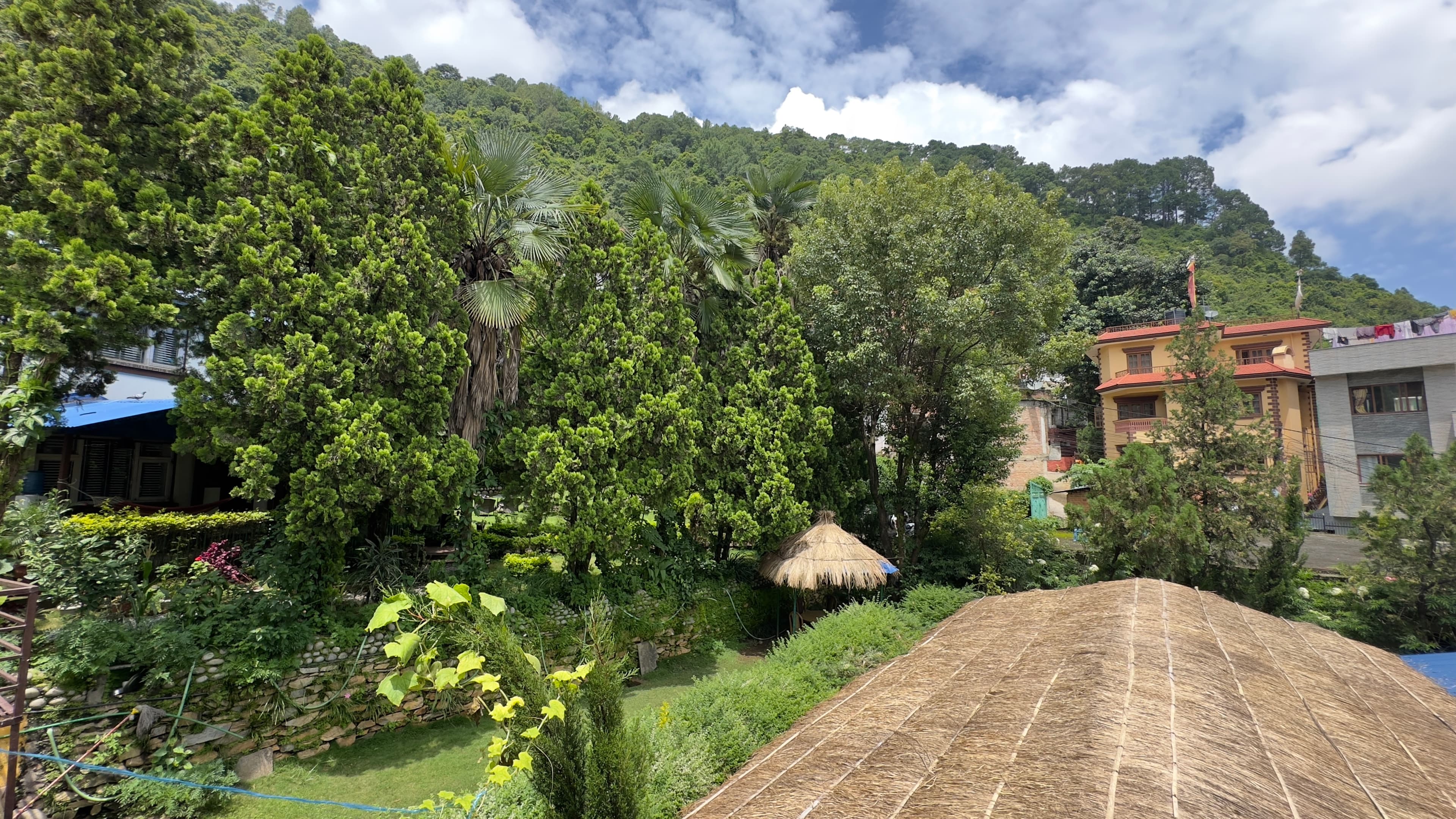 himalayan-yoga-and-ayurveda-retreat-yoga-in-nepal-gallery-image-15