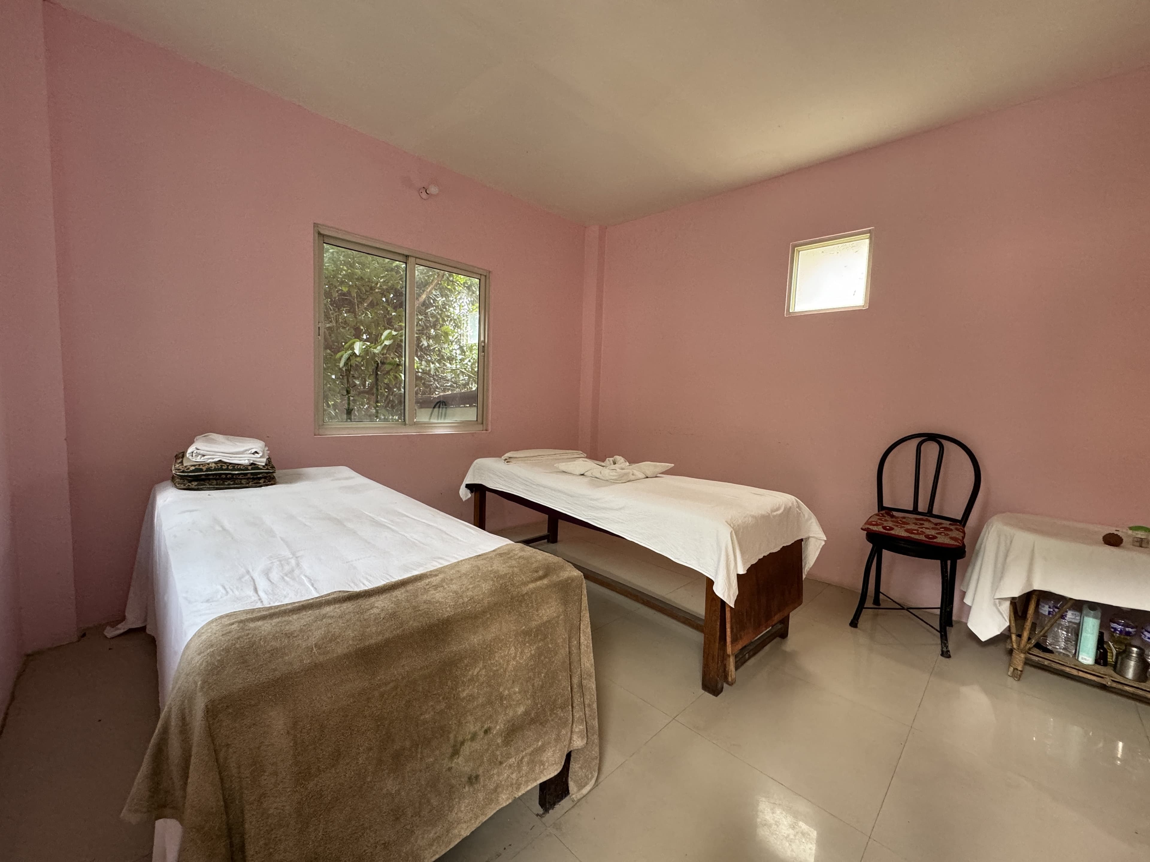 himalayan-yoga-and-ayurveda-retreat-yoga-in-nepal-gallery-image-3
